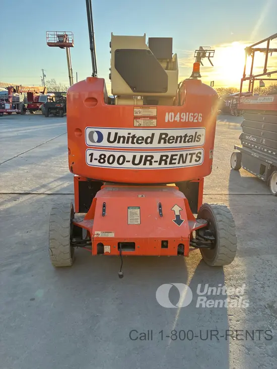 2016 JLG E400AJPN Articulating Boom Lift