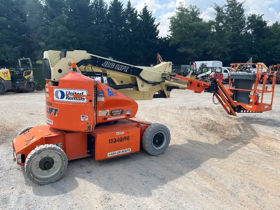 2015 JLG E400AJPN Articulating Boom Lift