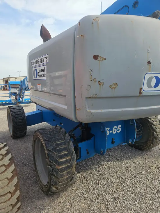 2012 Genie S-65 Boom Lift