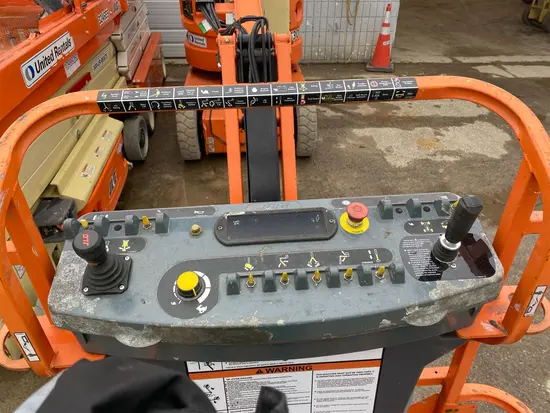 2014 JLG E300AJP Articulating Boom Lift