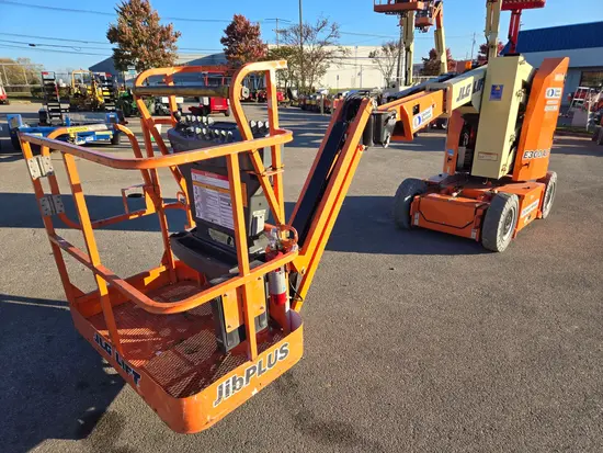 2017 JLG E300AJP Articulating Boom Lift