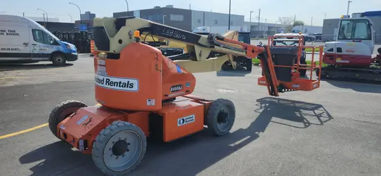 2017 JLG E450AJ Articulating Boom Lift
