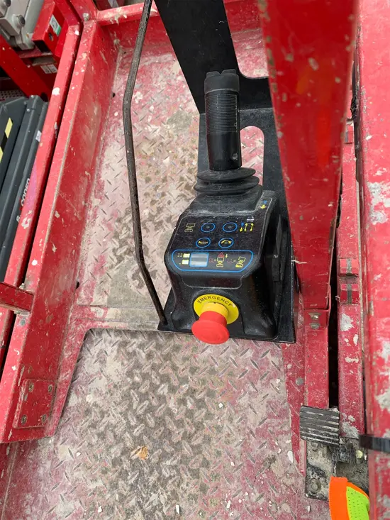 2018 MEC MICRO 19 Scissor Lift