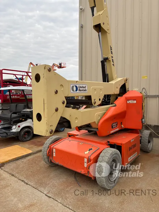 2016 JLG E400AJPN Articulating Boom Lift