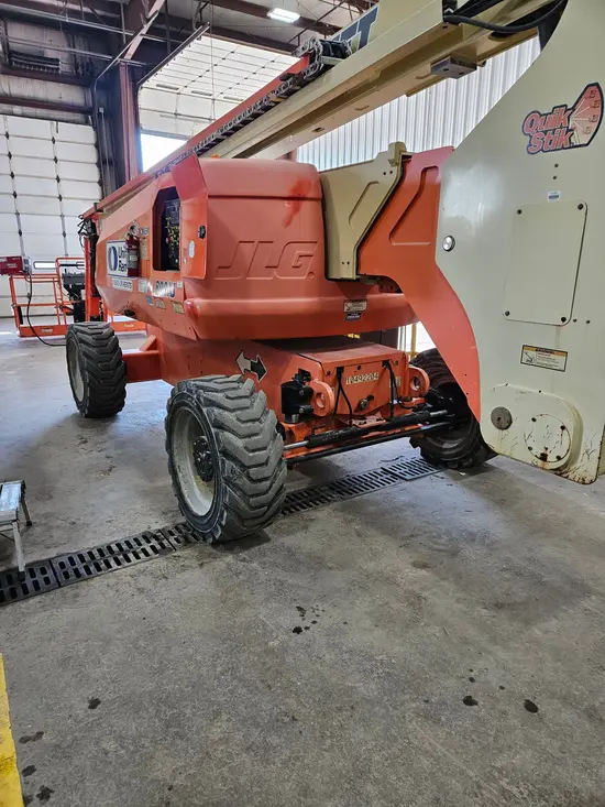 2016 JLG 800AJ Articulating Boom Lift