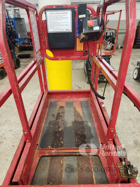 2017 MEC 1330SE Scissor Lift