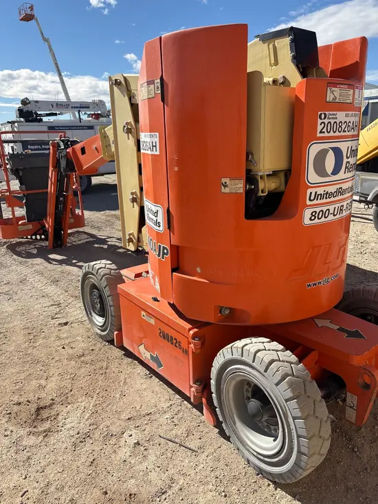 2018 JLG E300AJP Articulating Boom Lift