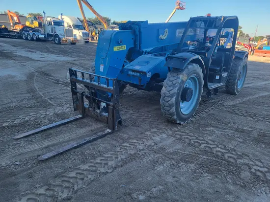 2016 Genie GTH-844 Forklift
