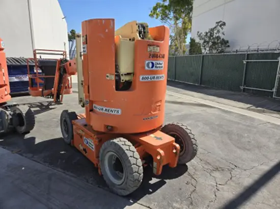 2018 JLG E300AJP Articulating Boom Lift