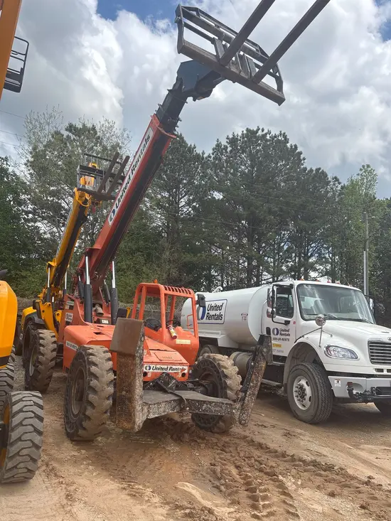 2017 SKYTRAK 10054 Forklift