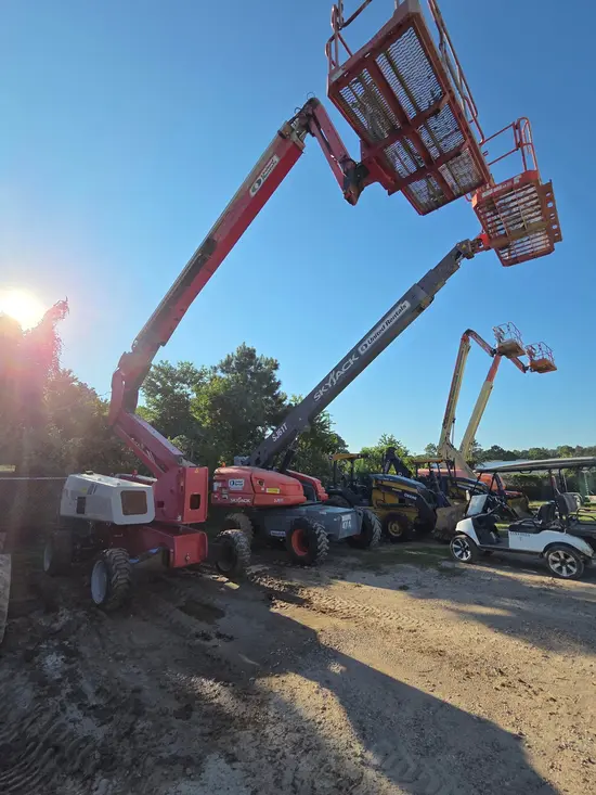 2016 MEC 60J-D Boom Lift