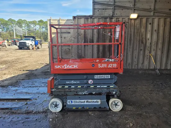 2016 Skyjack SJIII3219 Scissor Lift