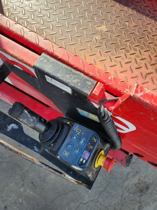 2017 MEC 1930SE Scissor Lift