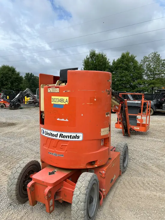 2016 JLG E300AJP Articulating Boom Lift