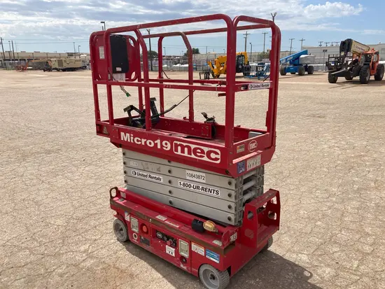 2018 MEC MICRO 19 Scissor Lift