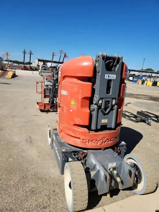 2017 Skyjack SJ30ARJE Articulating Boom Lift