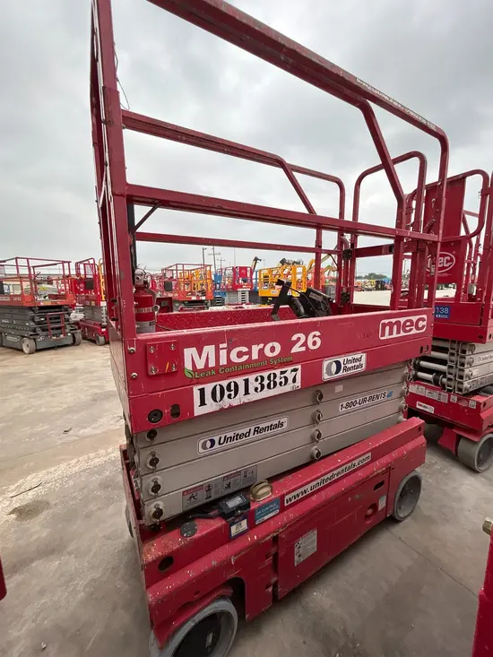 2019 MEC MICRO 26 Scissor Lift
