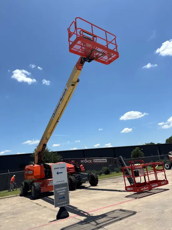 2018 JLG 800S Boom Lift