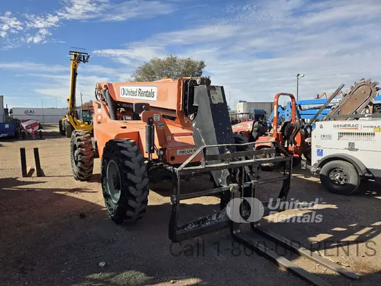 2017 SKYTRAK 8042 Forklift