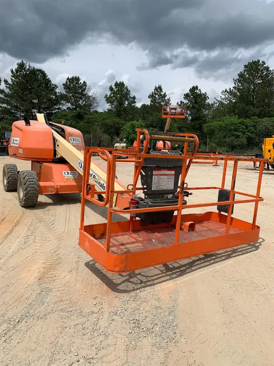 2017 JLG 400S Boom Lift