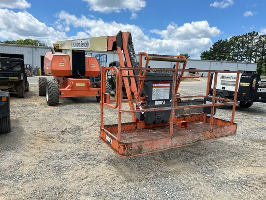 2017 JLG 800AJ Articulating Boom Lift