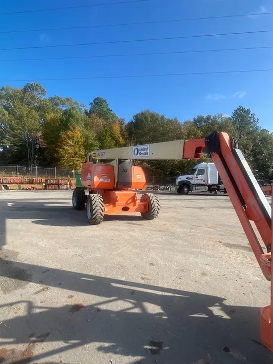 2017 JLG 800AJ Articulating Boom Lift