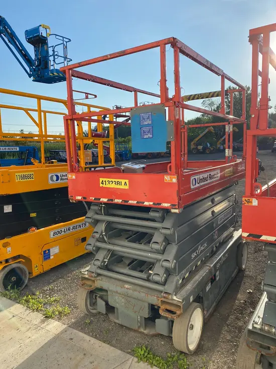 2017 Skyjack SJIII4740 Scissor Lift