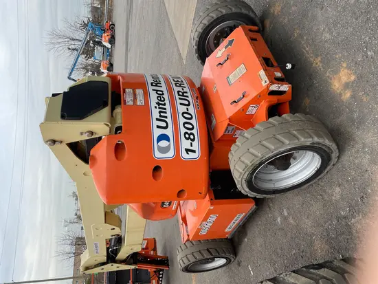 2016 JLG E450AJ Articulating Boom Lift