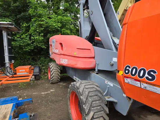 2017 Skyjack SJ82T Boom Lift