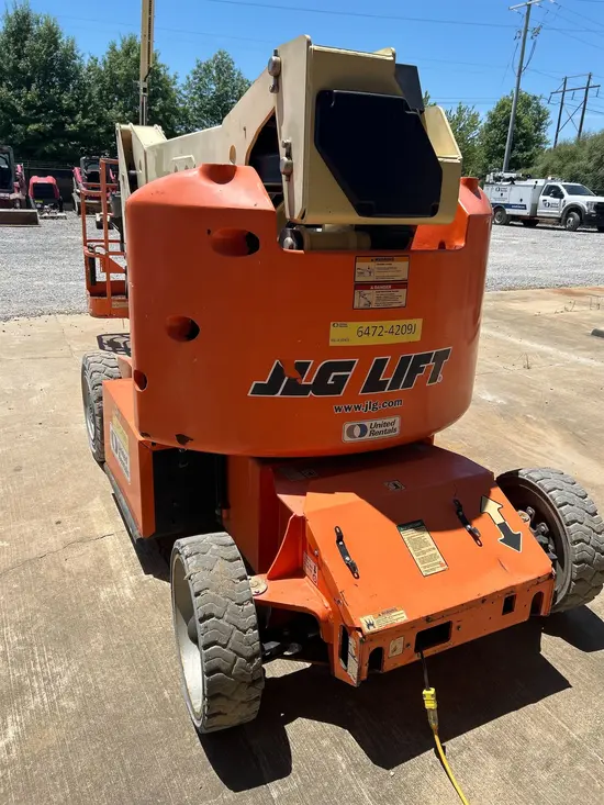 2016 JLG E400AN Articulating Boom Lift