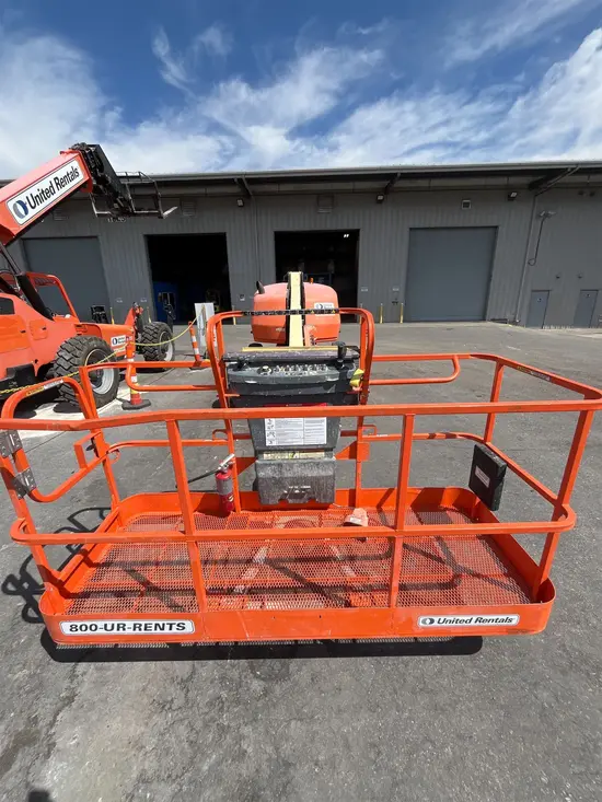 2018 JLG 400S Boom Lift