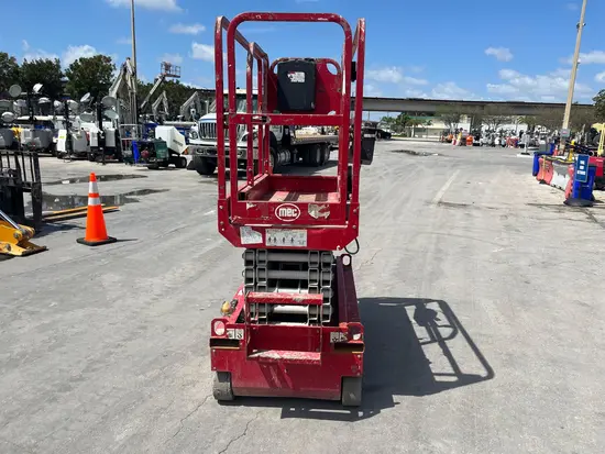 2018 MEC MICRO 19 Scissor Lift