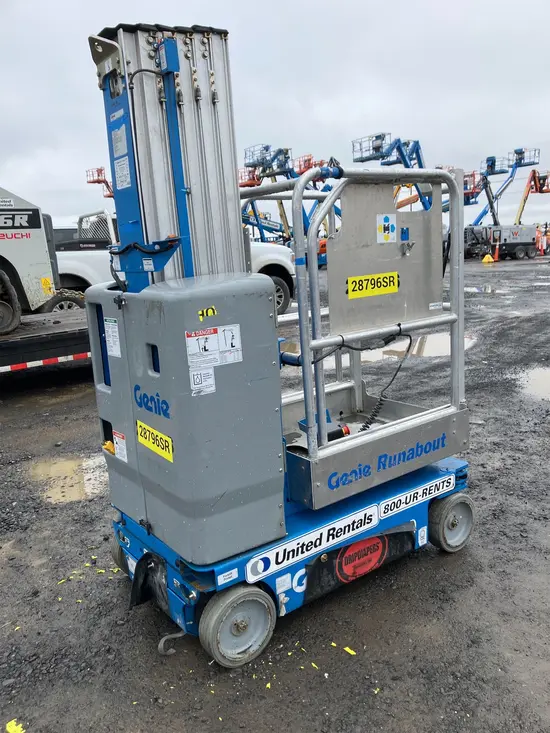 2017 Genie GR-20 Self-Propelled One-Person Lift