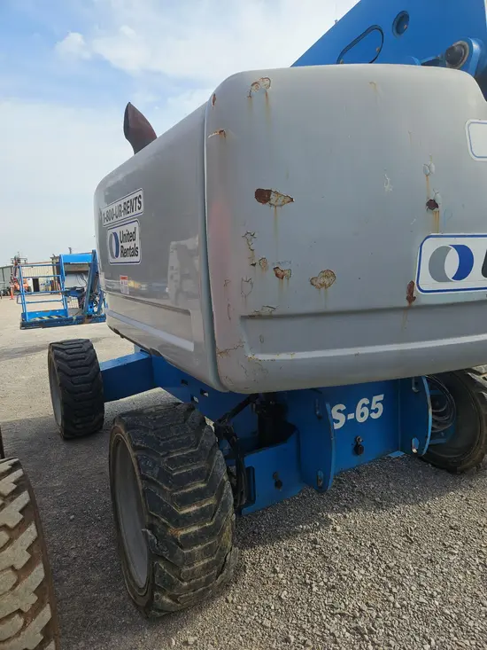 2012 Genie S-65 Boom Lift