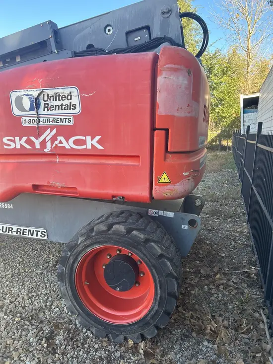 2017 Skyjack SJ86T Boom Lift