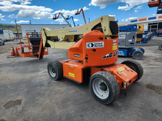 2016 JLG E450AJ Articulating Boom Lift