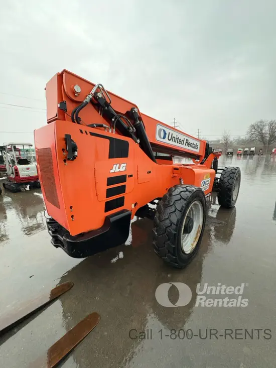2018 SKYTRAK 8042 Forklift