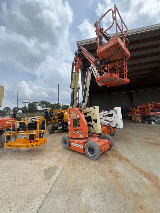 2015 JLG E300AJP Articulating Boom Lift