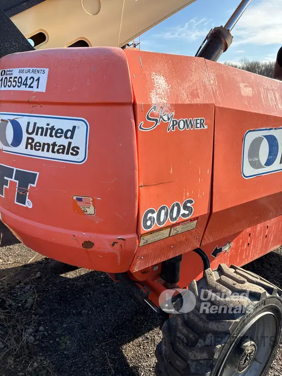 2017 JLG 600S Boom Lift