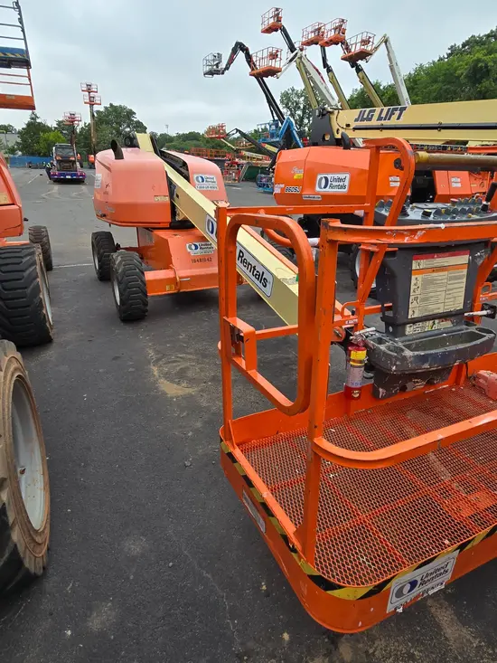 2016 JLG 400S Boom Lift