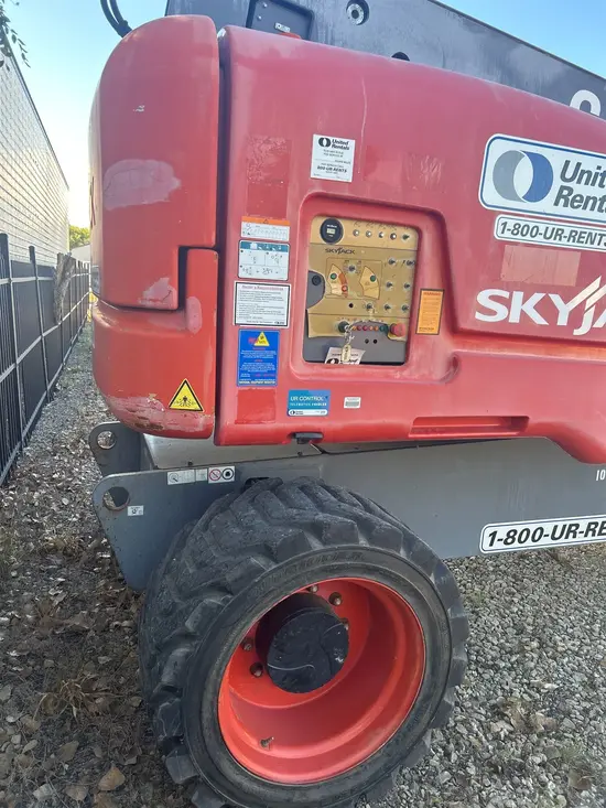 2017 Skyjack SJ86T Boom Lift