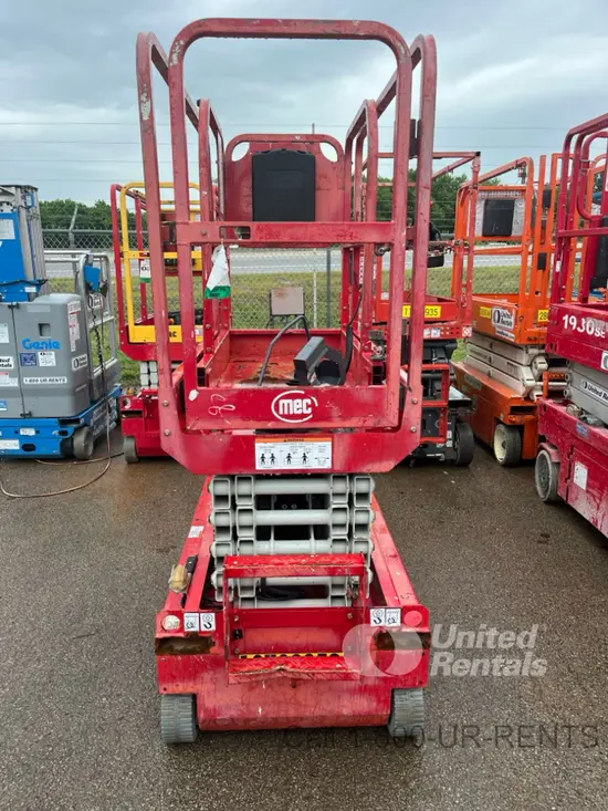 2018 MEC MICRO 19 Scissor Lift