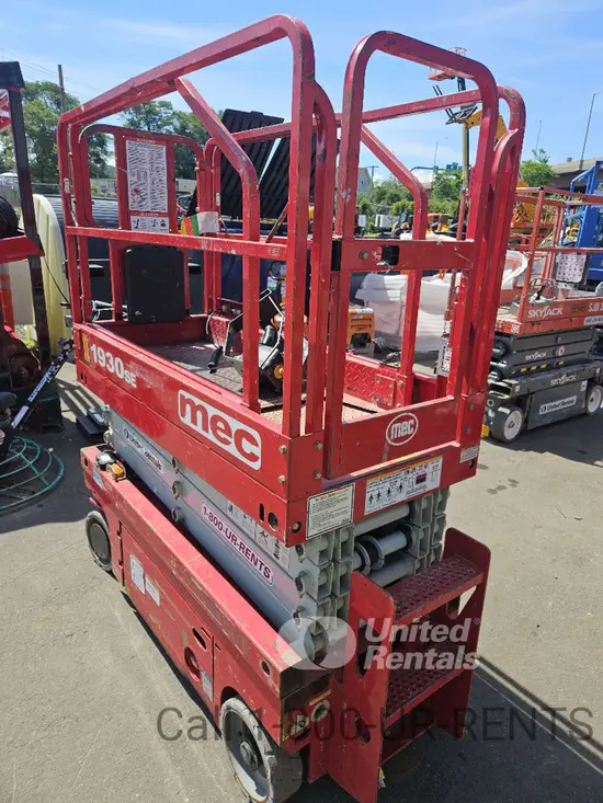 2017 MEC 1930SE Scissor Lift