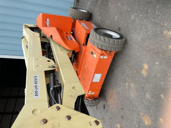 2016 JLG E450AJ Articulating Boom Lift