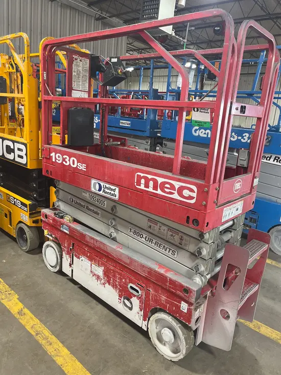 2019 MEC 1930SE Scissor Lift