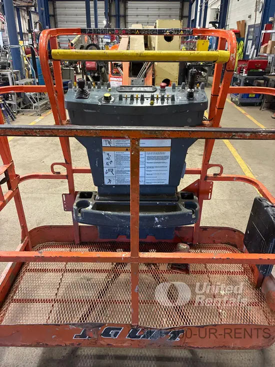 2017 JLG E450AJ Articulating Boom Lift