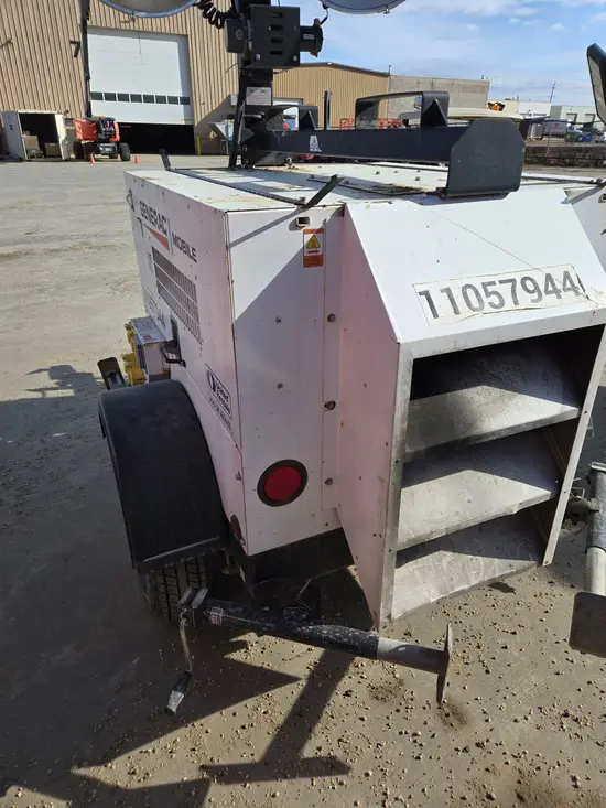 2020 Magnum Pro MLT4200IVF4 Portable Light Tower