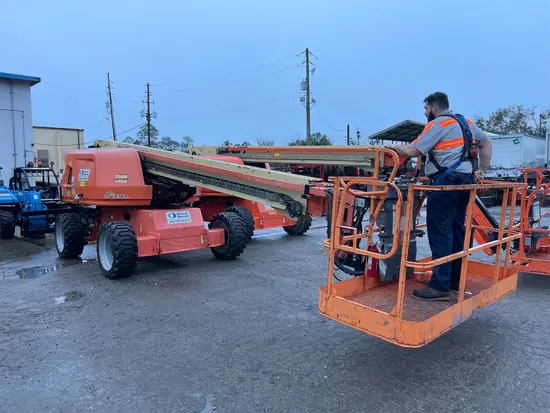 2017 JLG 600S Boom Lift