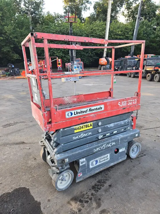 2017 Skyjack SJIII3219 Scissor Lift