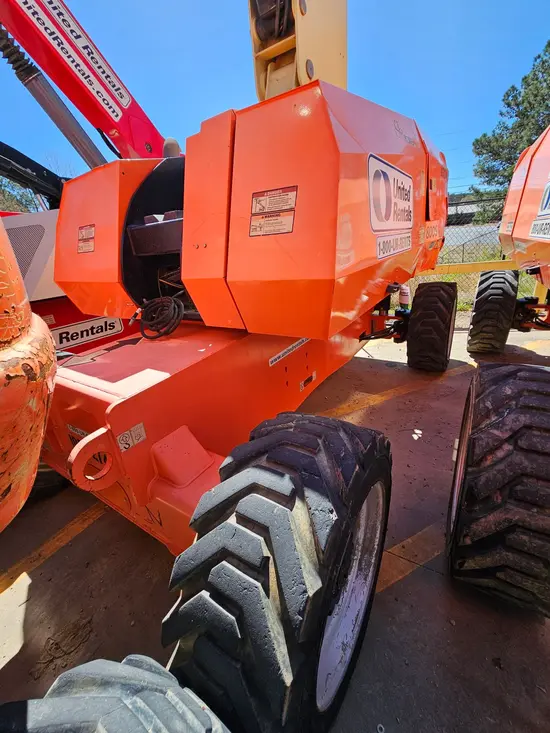 2017 JLG 800S Boom Lift
